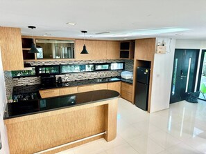 Private kitchen - Tremendous 3-bedroom house with AC in lovely Tambon Ratsada (Tambon Ratsada)