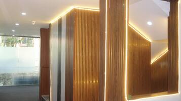 Habitación individual Deluxe, vista a la ciudad | Interior