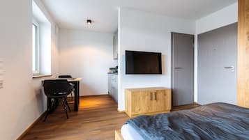 Ferros/tábuas de passar roupa, Wi-Fi, roupa de cama