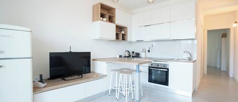 Appartement, vue piscine | Cuisine privée