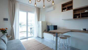 Apartment, Poolblick | Innenbereich