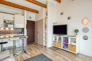 Télévision, chaîne hi-fi