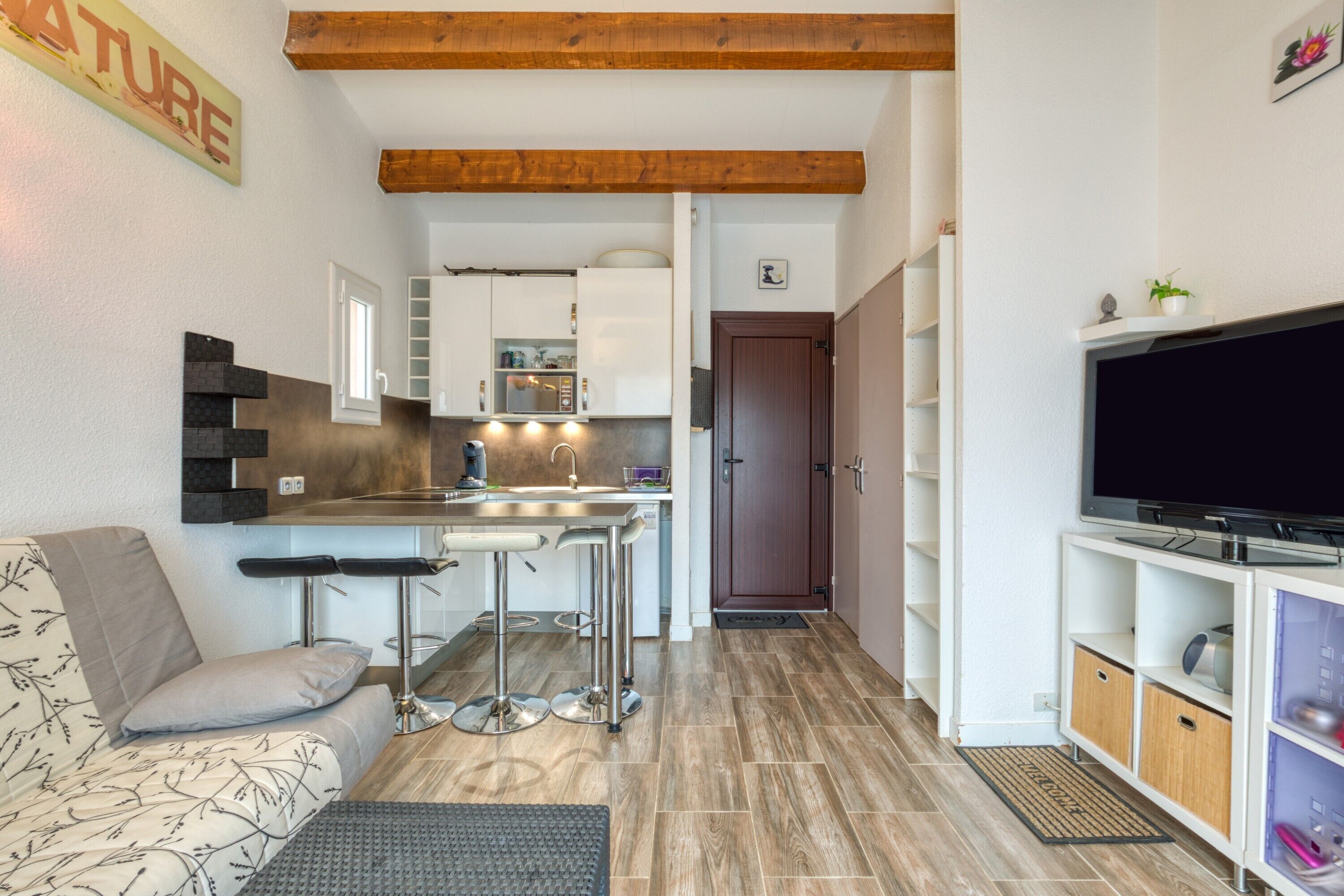 Télévision, chaîne hi-fi