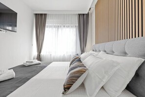 Iron/ironing board, WiFi, bed sheets - Villa Tria Quercus -  Rooftop Pool Oasis (Vodice)