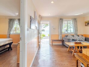 Suite familiar, 2 habitaciones, vistas al mar | Interior