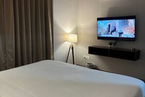 1 habitación, tabla de planchar con plancha, wifi y ropa de cama 