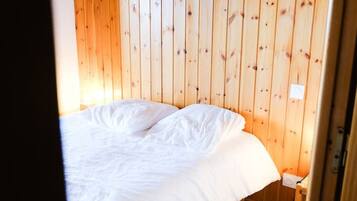 4 sovrum, wi-fi och sÀngklÀder