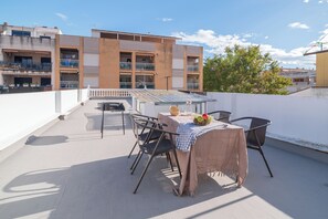 Outdoor dining - LES VILLETES BINIESMA (El Grau de Moncofa)