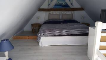 Iron/ironing board, WiFi