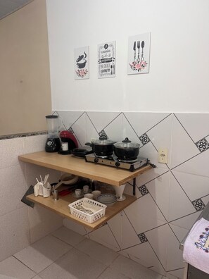 Interior - Cozy tiny house in the heart of Belém with new furniture. (Belém)