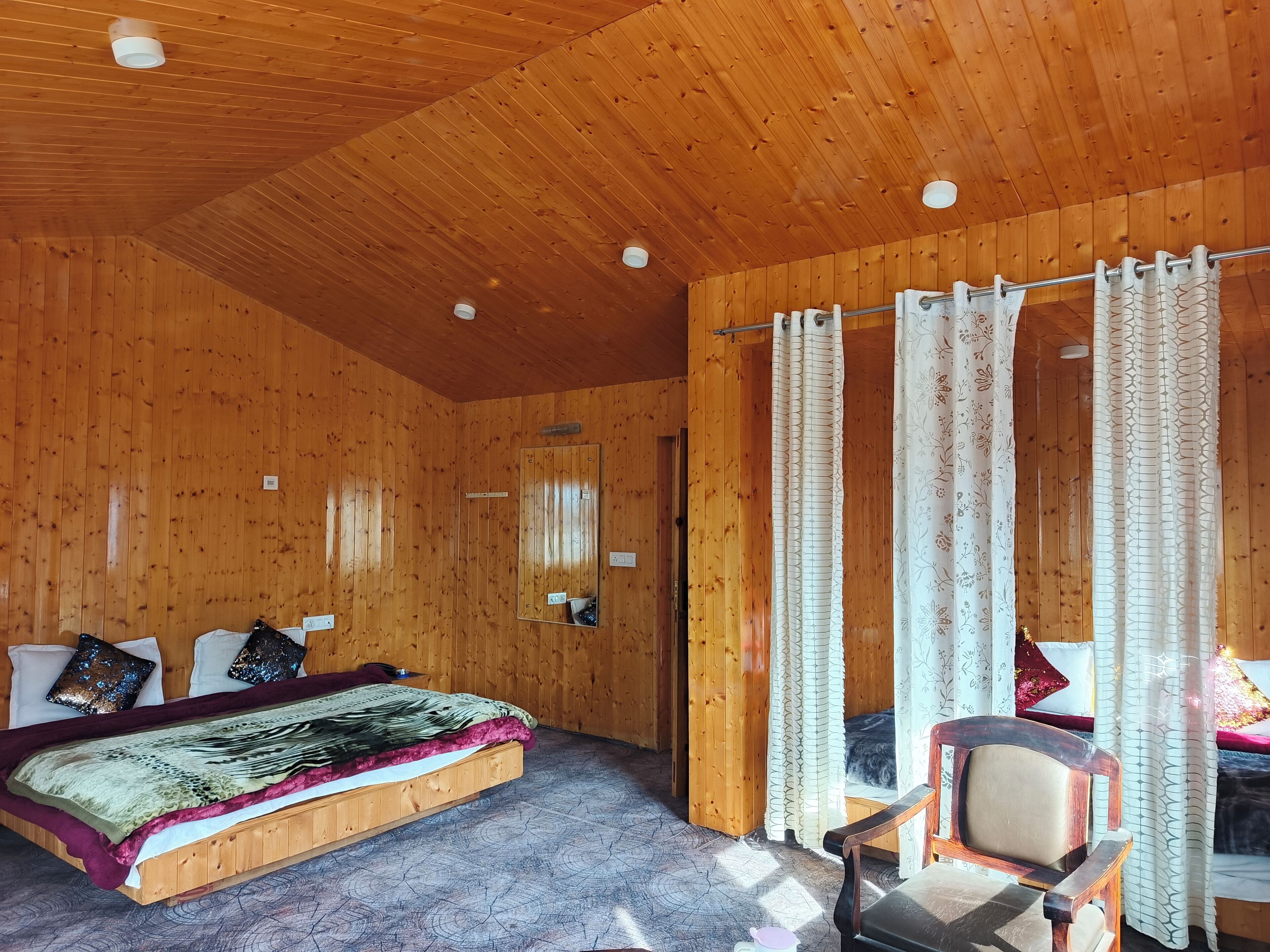 Suite familiar, vista a la colina | Vista desde la habitación