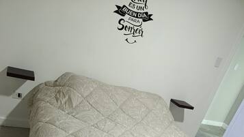 2 bedrooms, iron/ironing board, WiFi, bed sheets