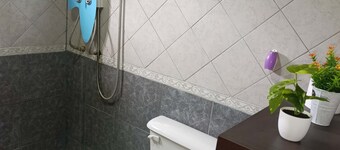 Casa completa, confortable y bien ubicada cerca del centro y Ruta 3