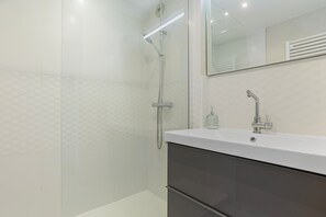 Dusche, Haartrockner