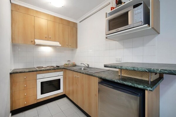 Private kitchen - Moonya Courtyard (Carnegie)