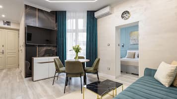 Apartment (12/8) | Wohnbereich