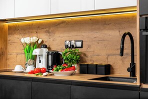 Fridge, oven, stovetop, dishwasher - Native Apartments Kołłątaja 12 (Kraków)