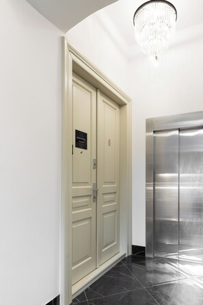 숙박 시설 정면