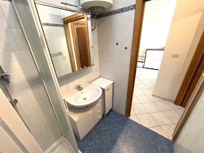 Villa, 2 Bedrooms, Patio, Garden View | Bathroom - Relaxing Villa With Private Garden in Nature (San Michele al Tagliamento)