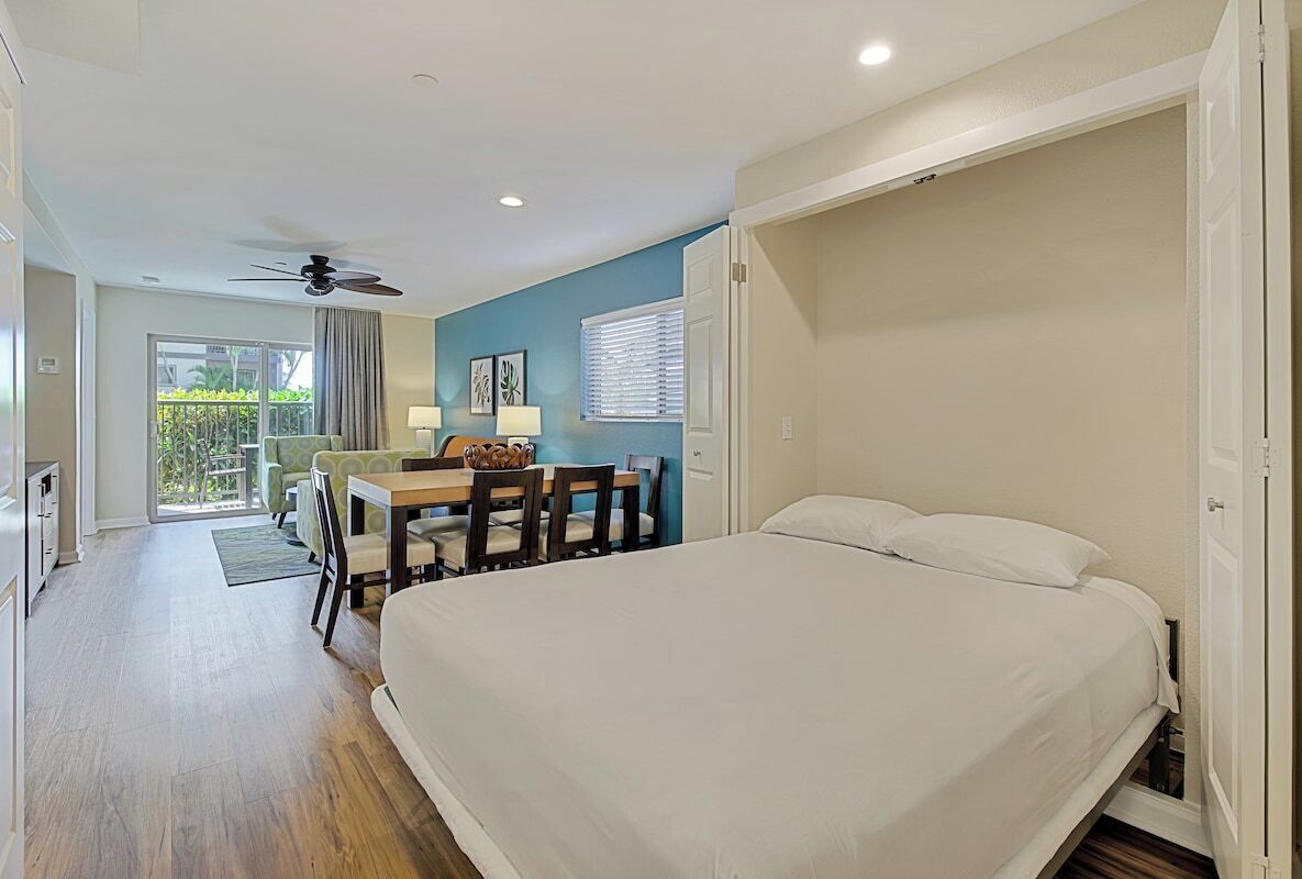 6 chambres, fer et planche à repasser, Wi-Fi, draps fournis