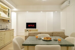 Apartment, City View | Dining - San Giovanni 200mt MetroC Moderno (Rome)