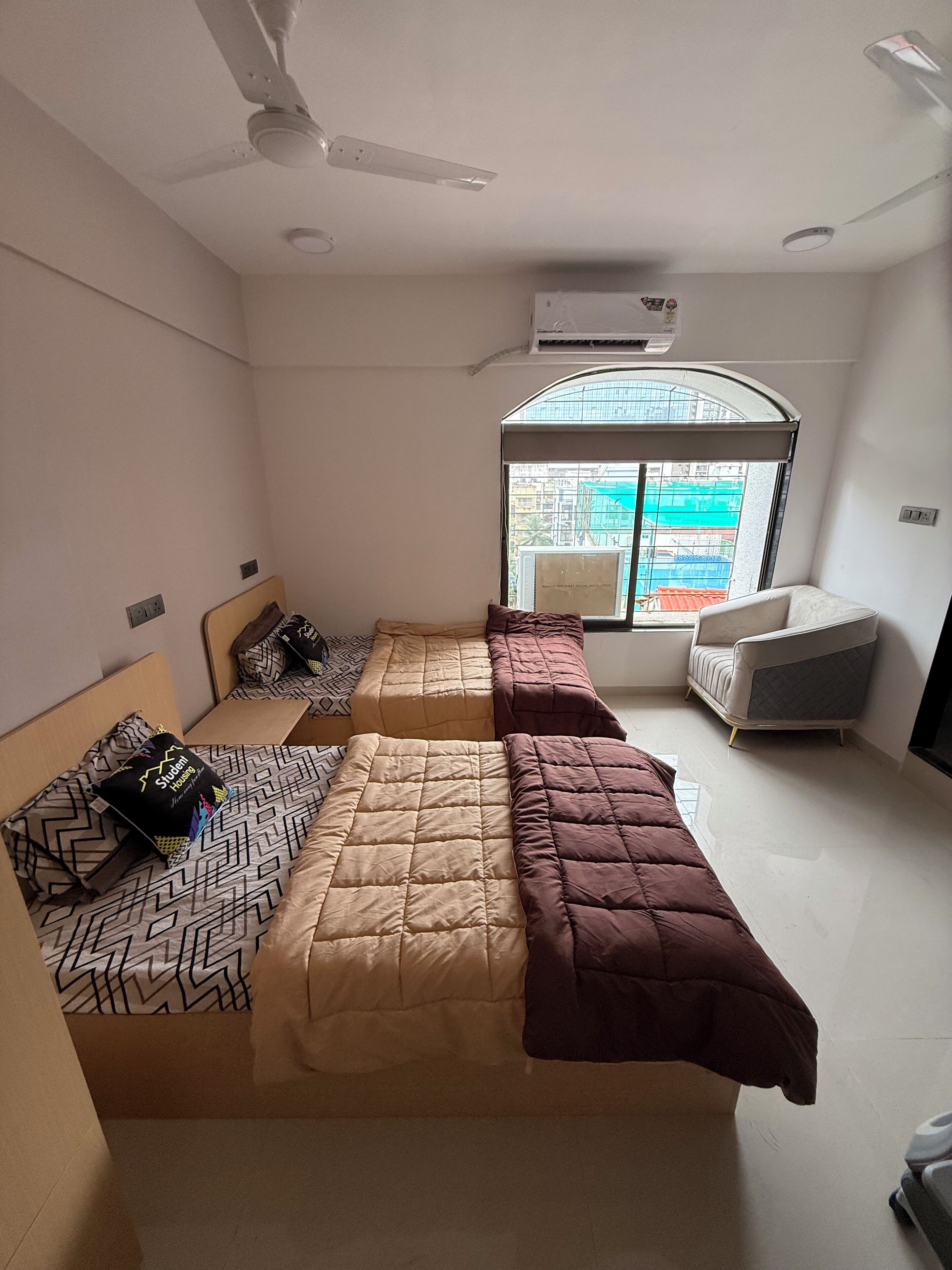 Superior Double Room | Laptop workspace, free WiFi