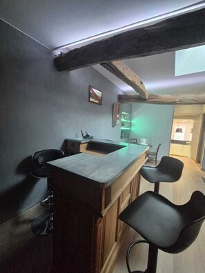 Interior - Comfort room - L'Abergement-de-Varey - Maison Haut de Gamme (L'Abergement-de-Varey)