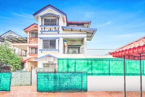 Exterior - Villa Bliss by Palette Homes (Mawal)