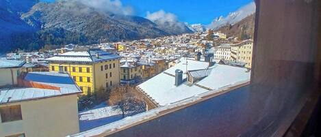 Apartment, Balcony, City View | Interior