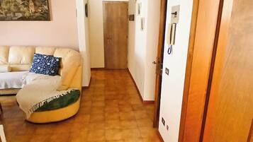 Apartment, Balcony, City View | Interior