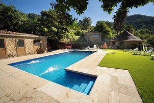 Seasonal outdoor pool