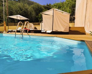 Outdoor pool - Relaxing Two-Bedroom Sea View Apartment in Kalami | Pool & Balcony (Corfu)