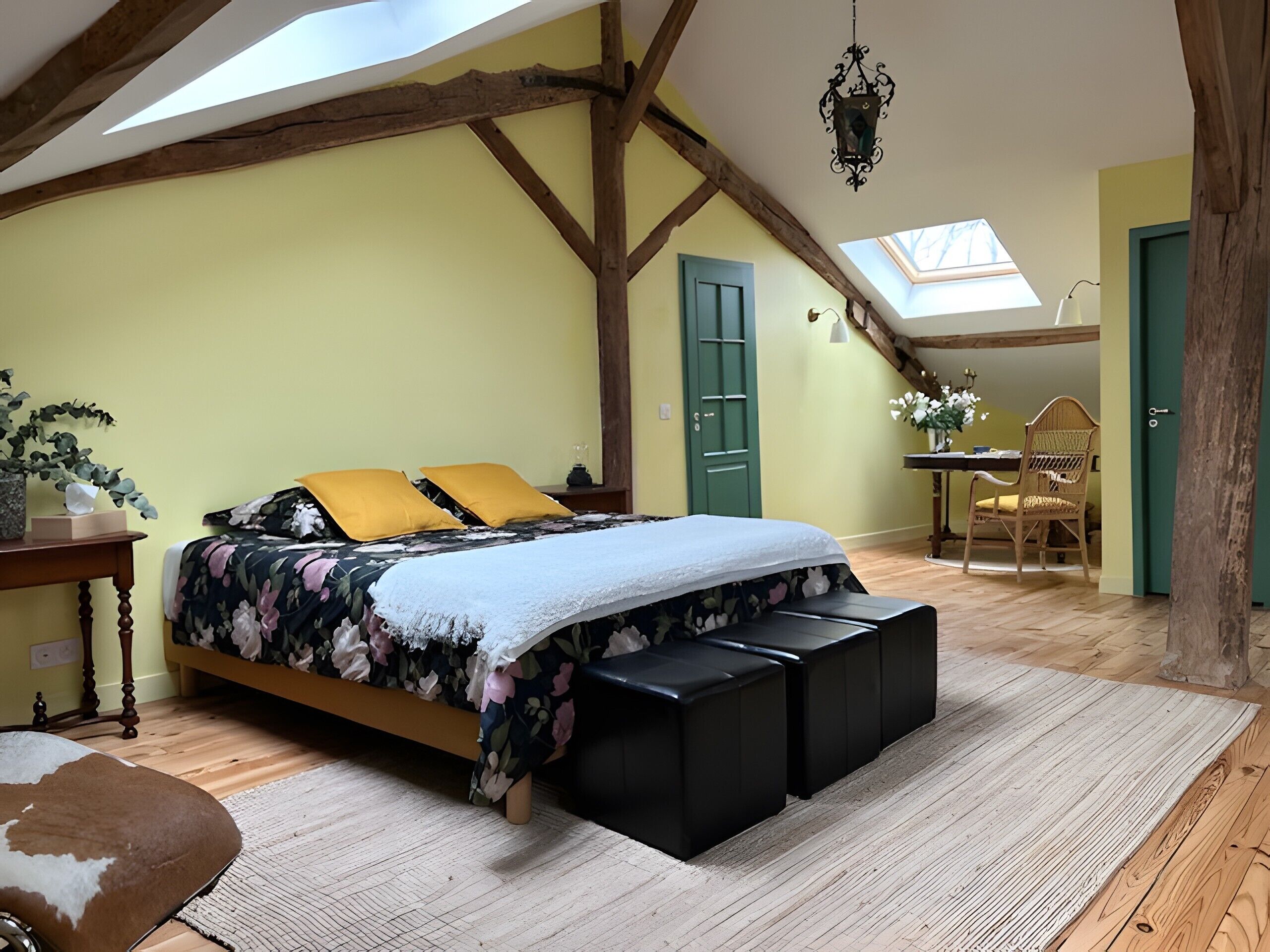 Een strijkplank/strijkijzer, wifi, beddengoed