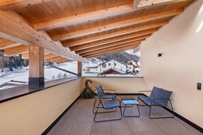 Property grounds - Apartment 'Hof Am Egg' with Mountain View, Private Terrace and Wi-Fi (Malles)