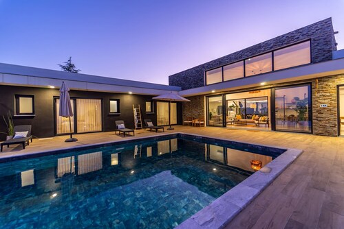 Set bal Lisbon Dream Getaway Villa do Sol