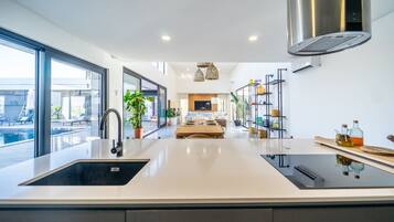 Nhà | 4 phòng ngủ