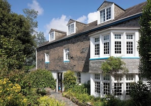Exterior - 1605 by the sea (Falmouth)