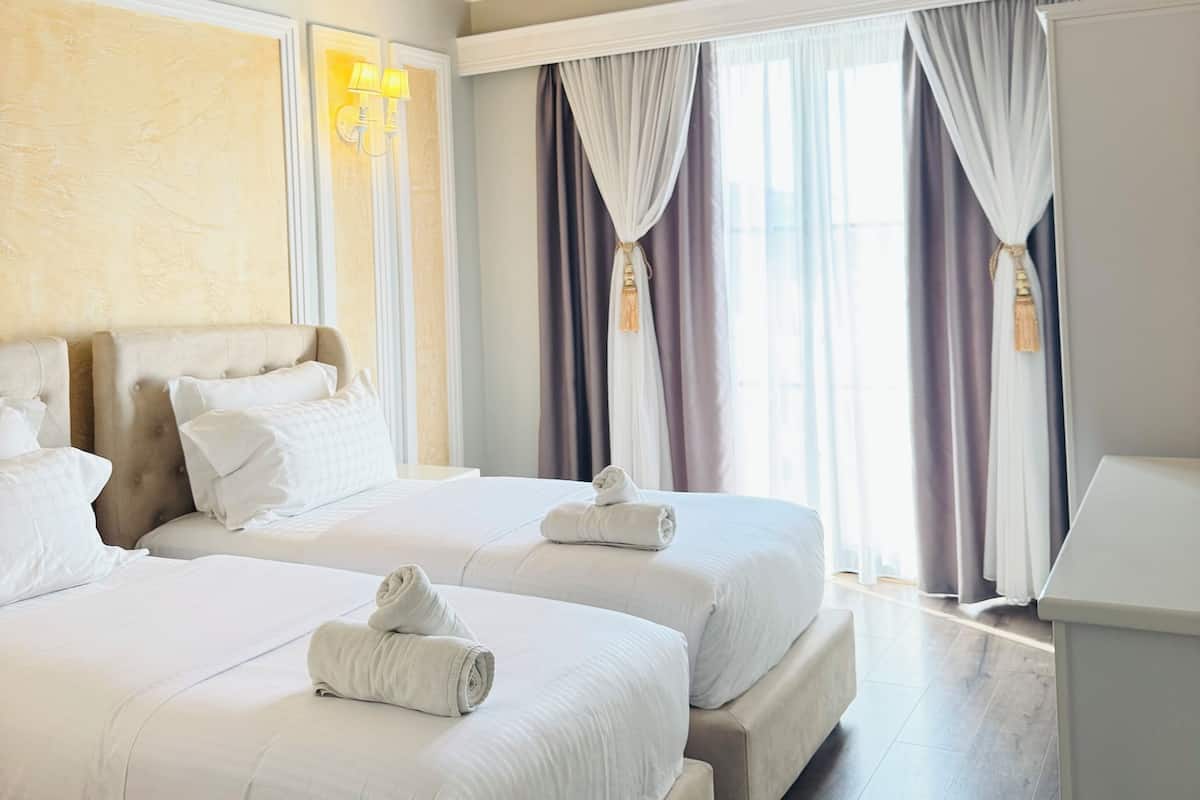 Bureau, Wi-Fi gratuit, accès pour personnes à mobilité réduite