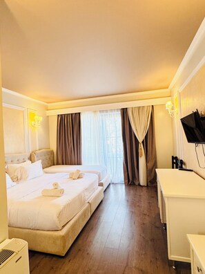 Standard Triple Room | Premium bedding, down comforters, Tempur-Pedic beds, desk - Hotel Onufri (Golem)