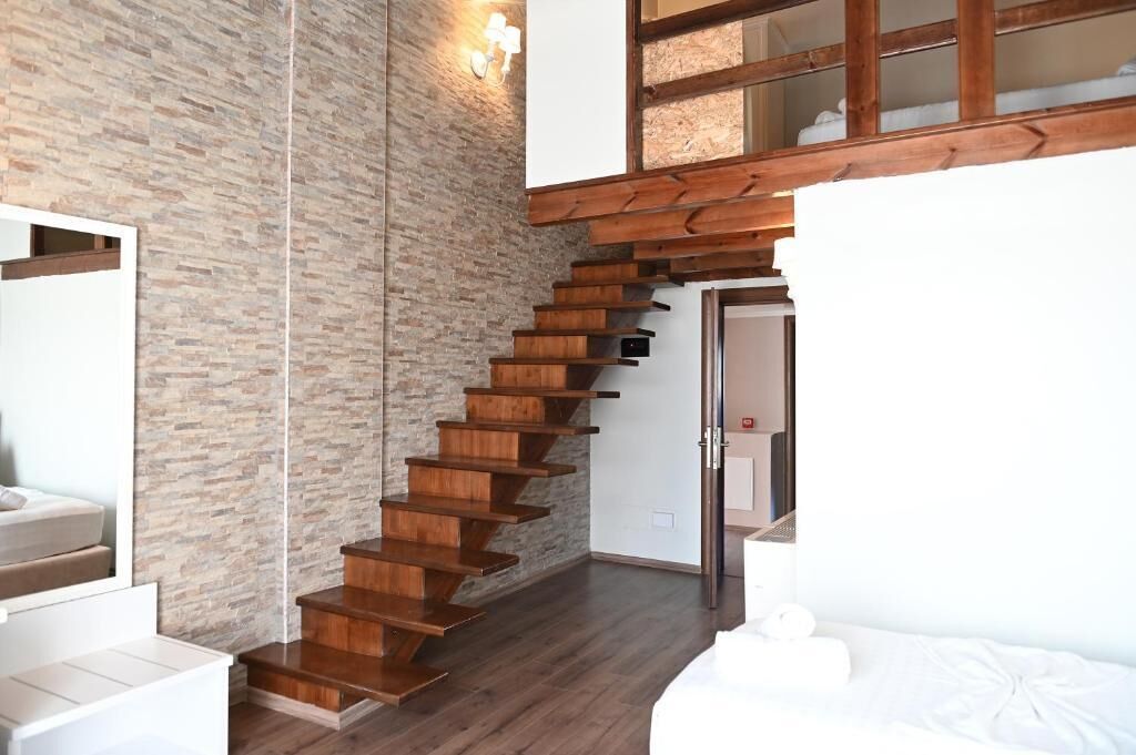 Työpöytä, ilmainen Wi-Fi, pääsy pyörätuolilla