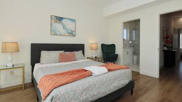 4 Schlafzimmer, Schreibtisch, kostenloses WLAN, Bettwäsche