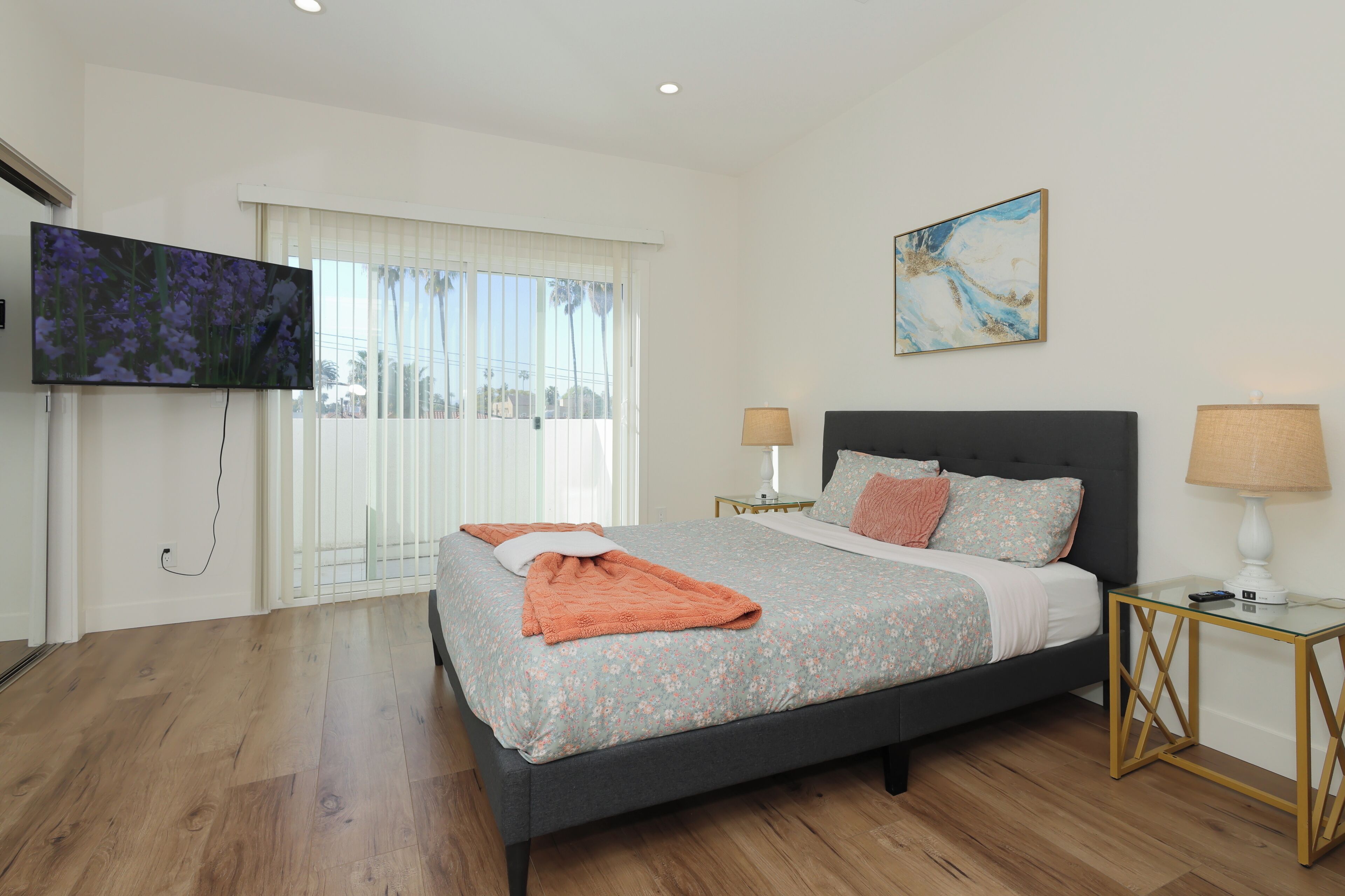 4 habitaciones, escritorio, wifi gratis y ropa de cama 