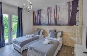 Iron/ironing board, travel cot, free WiFi - Beautiful private villa for 11 guests with private pool, A/C, WIFI, terrace and pets allowed (Montebelluna)