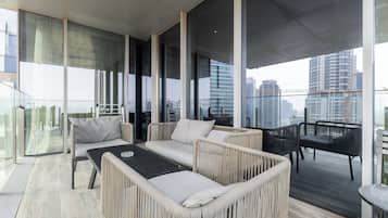 Leilighet – deluxe, byutsikt | Overnattingsstedets uteområder