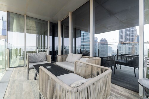 Balcony with City View 2 Bedroom - JLT Dubai Close to Metro & Marina by Heaven Crest Vacation Homes