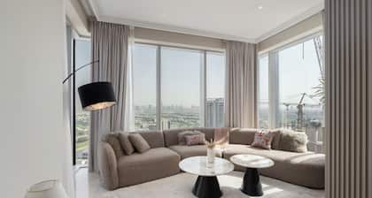 Balcony with City View 2 Bedroom - JLT Dubai Close to Metro & Marina by Heaven Crest Vacation Homes