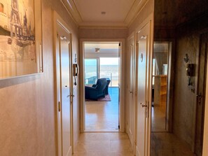 Interior - Sea-view Apartment on Zeedijk (Nieuwpoort)
