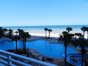 Pool - 2 BED OCEAN FRONT UNIT BIKE WEEK WYNDHAM OCEAN WALK 2/27-3/8 9NIGHTS FRI-SUN (Daytona Beach)