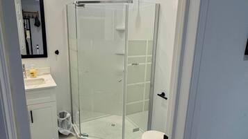 Studio | Bathroom