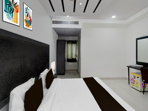 Hotel O Erragadda Metro Station Hyderabad